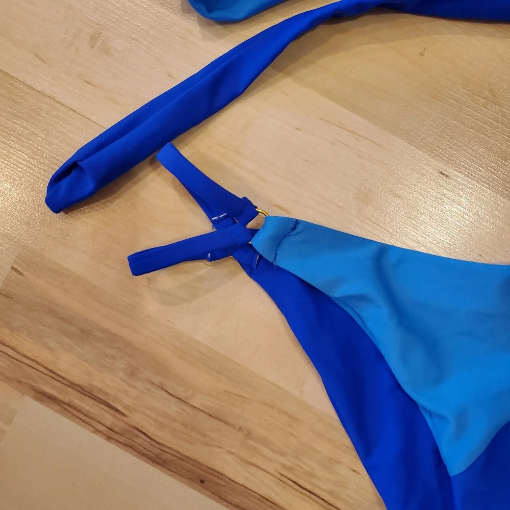 LIKE NEW Sexy Two Tone Blue Wrap Detail Bikini Sz Meduim